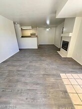 4865 S Torrey Pines Dr in Las Vegas, NV - Building Photo - Building Photo