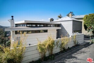 3223 Tareco Dr in Los Angeles, CA - Building Photo