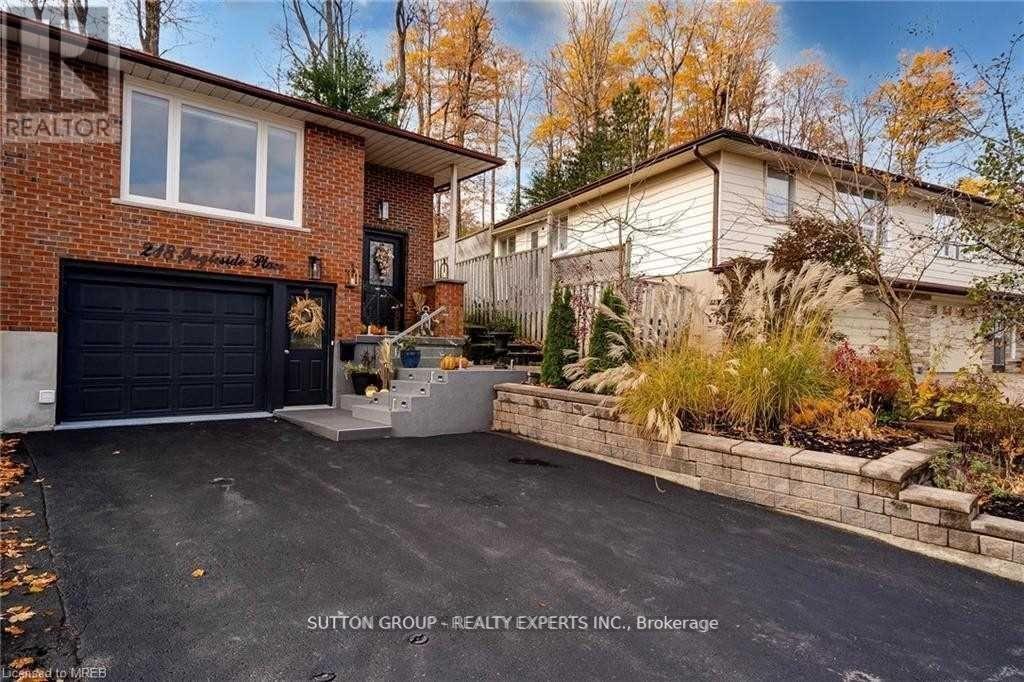218 Ingleside Pl in Kitchener, ON - Building Photo