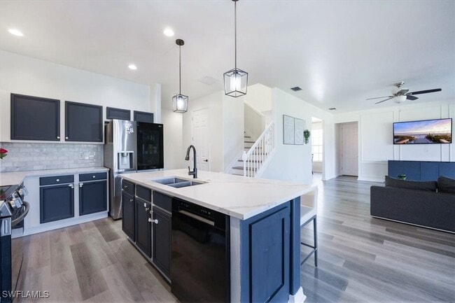 property at 2029 Fairmont Ln