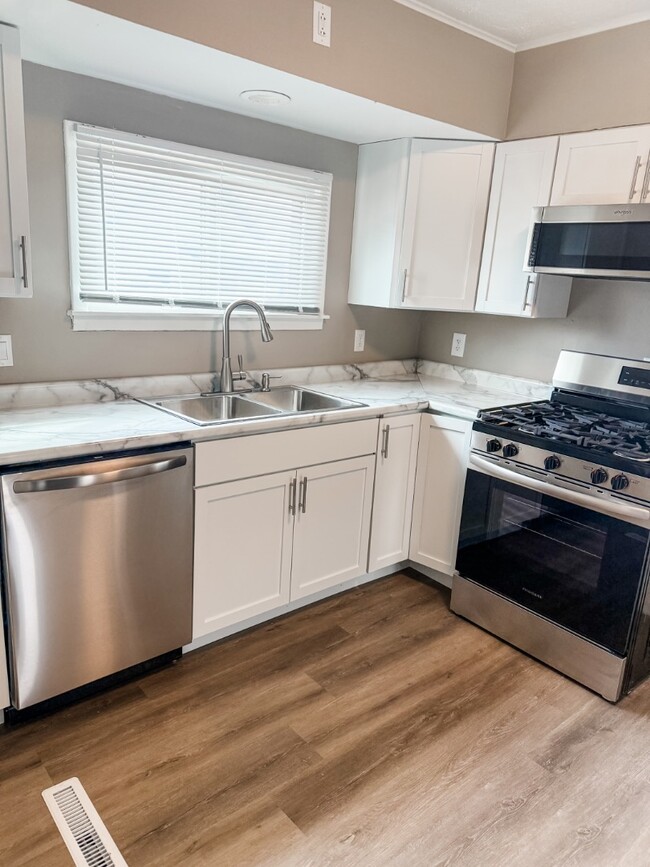 120 Harrison St in Council Bluffs, IA - Building Photo - Building Photo