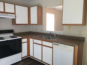 235-237 Donald Ross Dr in Raleigh, NC - Building Photo - Building Photo