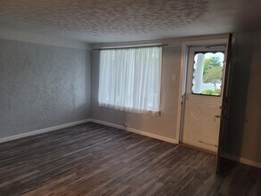 21 Cook St in Plains, PA - Building Photo - Building Photo