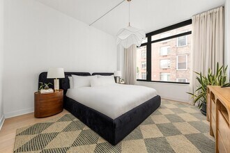 128 W 23rd St, Unit 5A in New York, NY - Building Photo - Building Photo
