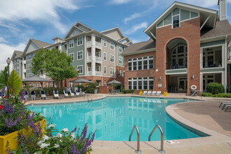 The District in Charlotte, NC - Foto de edificio - Building Photo