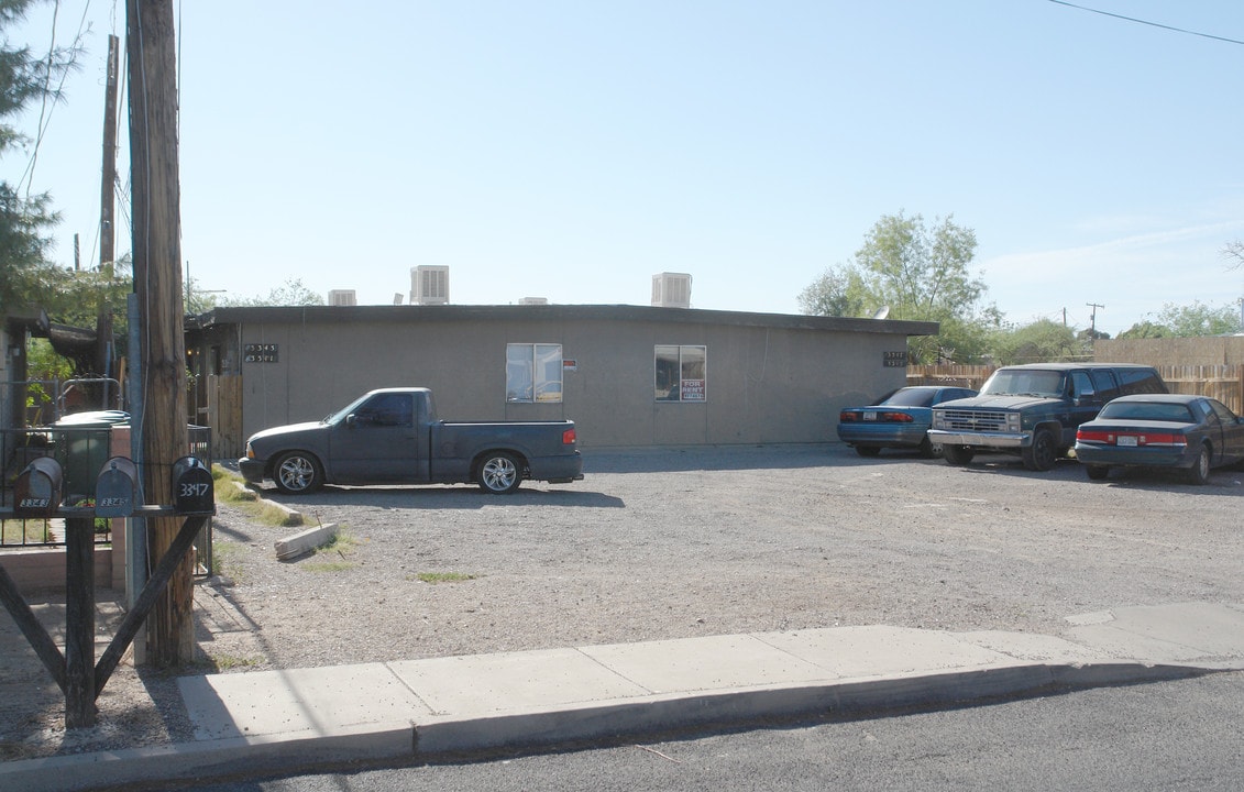 3341 N Los Altos Ave in Tucson, AZ - Foto de edificio