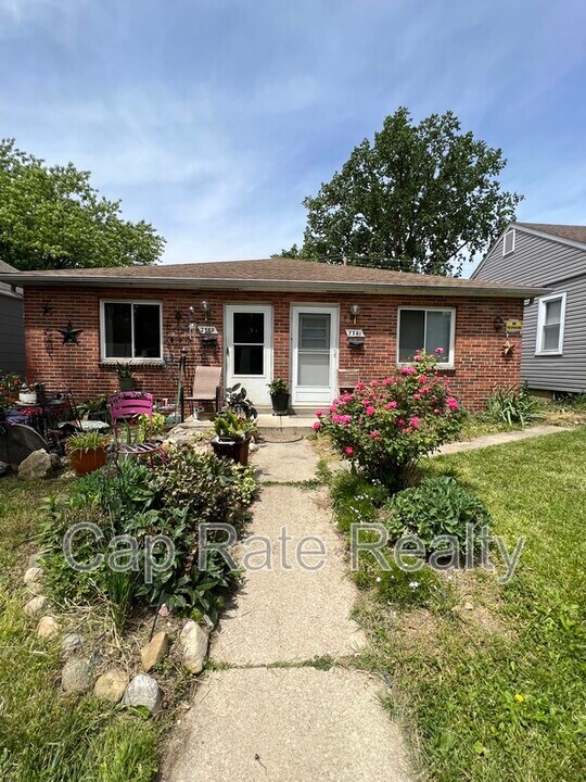 2541 Azelda St in Columbus, OH - Building Photo