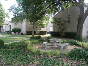 Pecan Valley Apartments in Lawton, OK - Building Photo - Building Photo