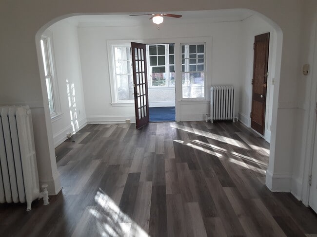2439 Harriet Ave, Unit #3