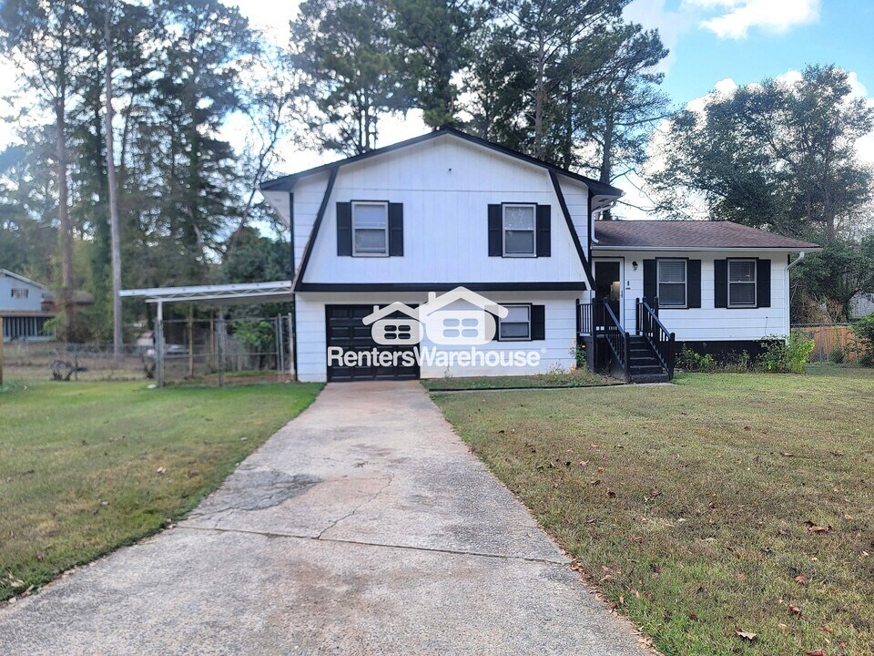 7539 Pembrook Ct in Riverdale, GA - Building Photo