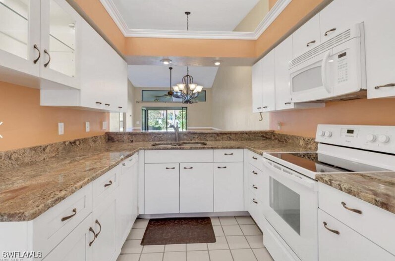 10772 Regent Cir in Naples, FL - Building Photo