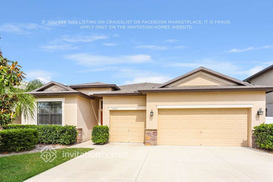 11624 Shelby Jay Dr in Riverview, FL - Building Photo