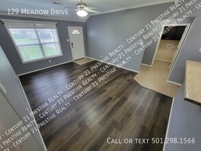 129 Meadow Dr in Beebe, AR - Foto de edificio - Building Photo