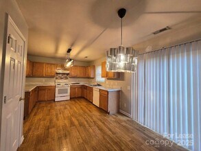 5320 Peach Pl Ln in Charlotte, NC - Building Photo - Building Photo