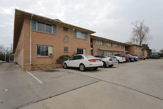 Riviera Apartments in Dallas, TX - Building Photo - Building Photo