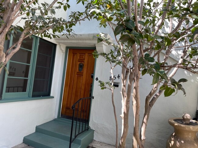 854 19th St, Unit 854 in Santa Monica, CA - Building Photo - Building Photo