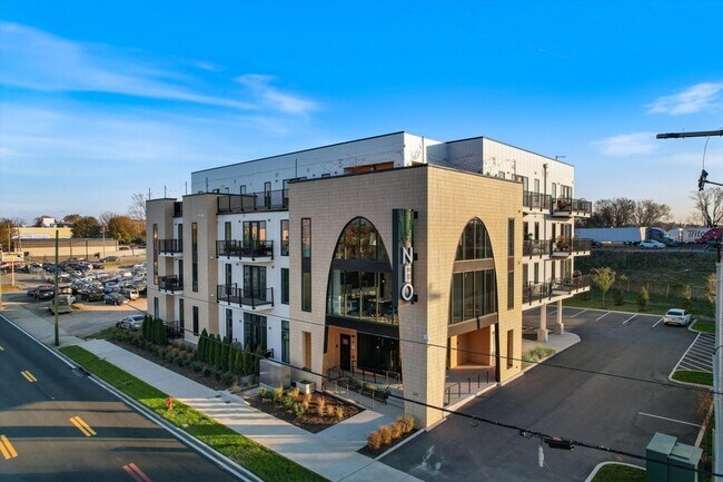 245 Hermitage Ave, Unit 102 in Nashville, TN - Building Photo - Building Photo