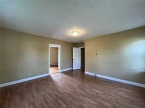 1140 S Broadway in East Providence, RI - Building Photo - Building Photo