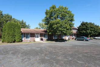 252 Cascade St in Osceola, WI - Foto de edificio - Building Photo