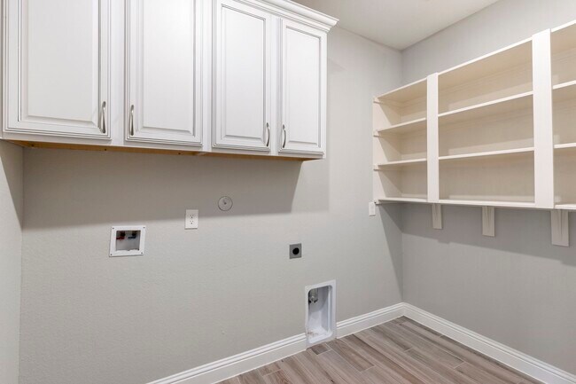 property at 18855 Collins View Dr