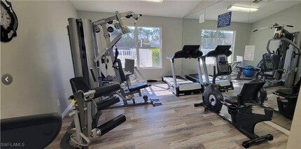 5355 Whitten Dr in Naples, FL - Building Photo - Building Photo