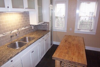 219 Redondo Ave, Unit C in Long Beach, CA - Foto de edificio - Building Photo