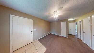 716 Northpoint Cir S in Jacksonville, FL - Building Photo - Building Photo