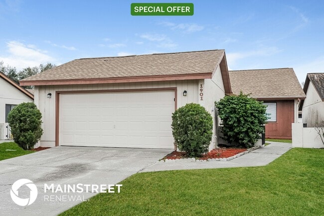 property at 1901 Par Pl