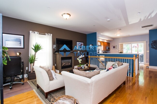 111 Pleasant St, Unit 2