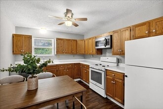 221 Allen St in Alton, IL - Building Photo - Building Photo