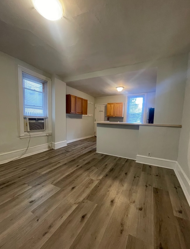 property at 2634 Poplar St