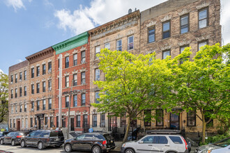 134 Grattan St in Brooklyn, NY - Building Photo - Building Photo