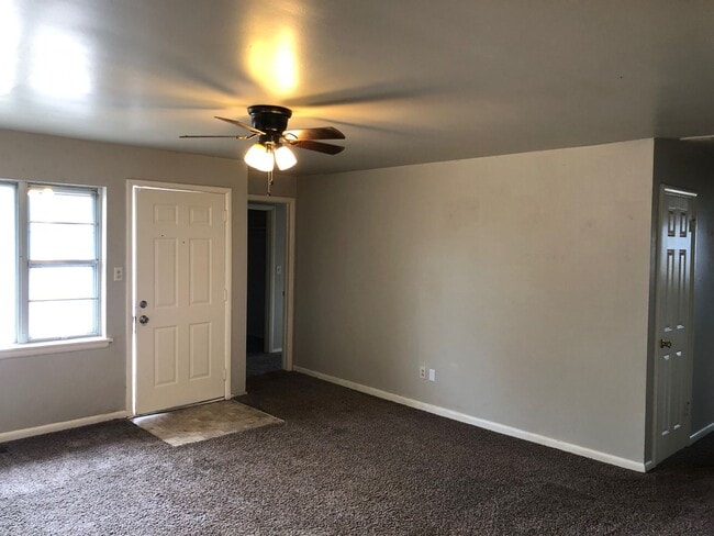 12396 W Hwy 62 in Farmington, AR - Building Photo - Building Photo