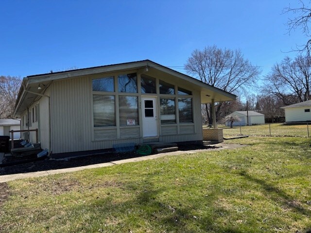 property at 424 Bon Air Rd