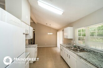 6373 Valley Dale Dr in Riverdale, GA - Building Photo - Building Photo