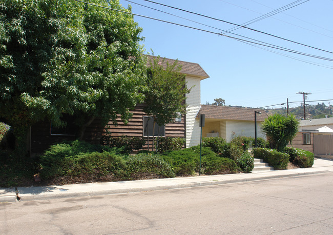 4349 Rosebud Ln in La Mesa, CA - Building Photo - Building Photo