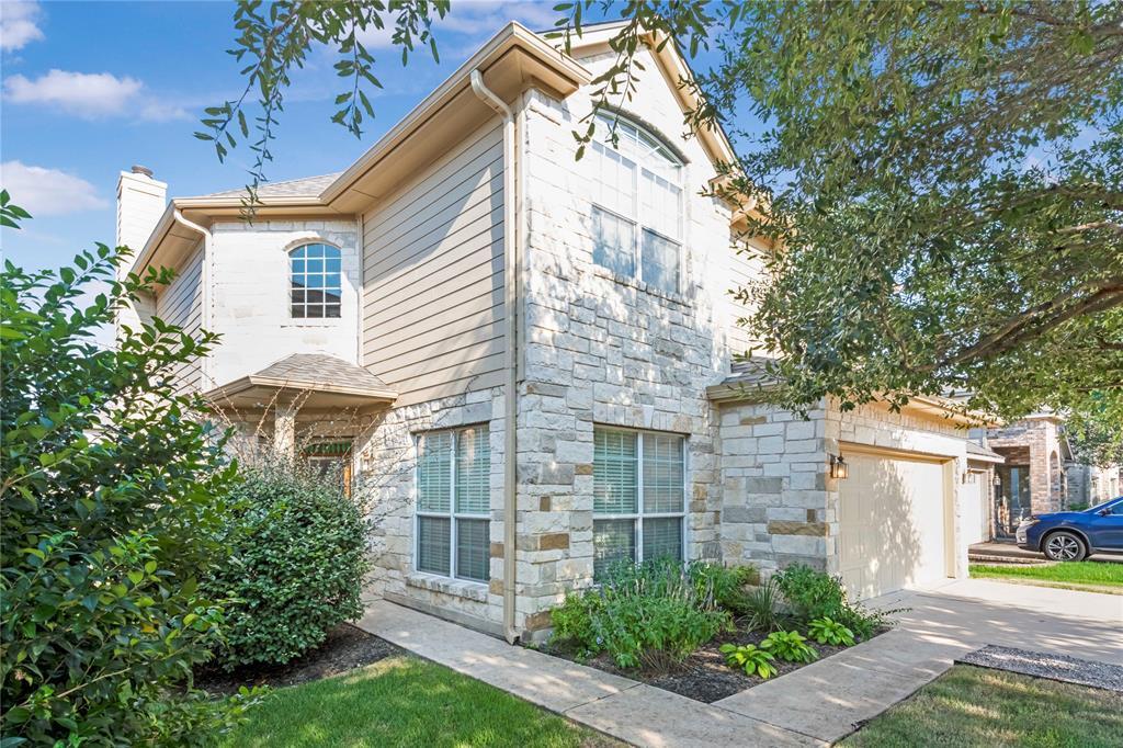 11221 Old Quarry Rd in Austin, TX - Building Photo