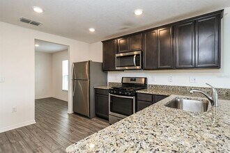 325 Kensington View Dr in Winter Haven, FL - Building Photo - Building Photo