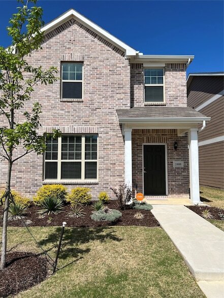property at 2400 Greystone Dr
