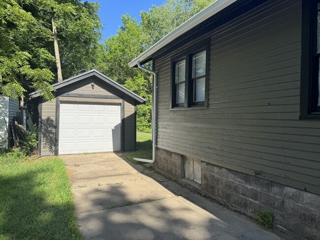 308 N Johnston Ave in Rockford, IL - Building Photo - Building Photo