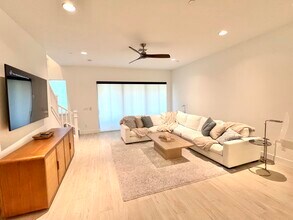 5252 Beckman Ter in Palm Beach Gardens, FL - Building Photo - Building Photo