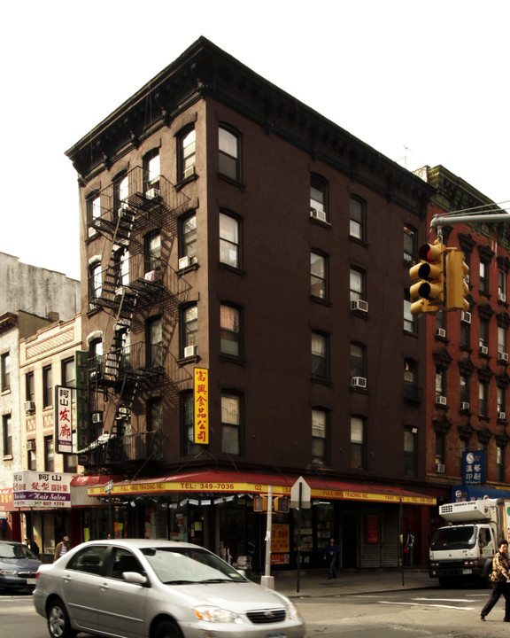 122 Madison St in New York, NY - Building Photo