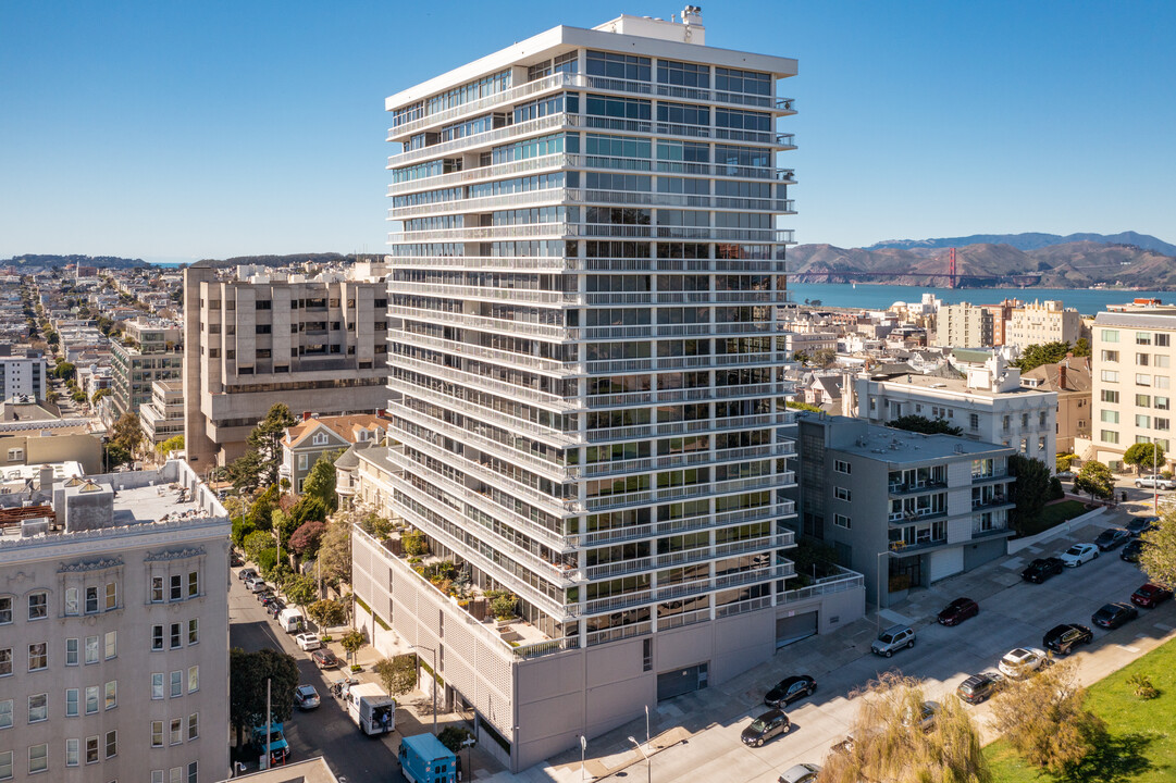 Pacific Heights Towers in San Francisco, CA - Building Photo