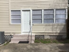 116 N Orange Ave, Unit B in DeLand, FL - Building Photo - Building Photo