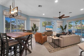 548 Robin Ln, Unit E in Jupiter, FL - Building Photo - Building Photo