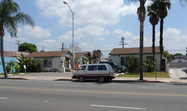 1311-1315 S Main St in Santa Ana, CA - Building Photo - Building Photo