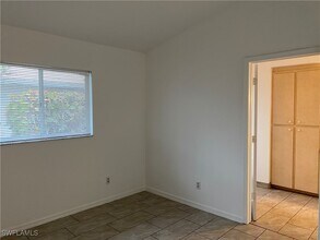 761 93rd Ave N in Naples, FL - Building Photo - Building Photo