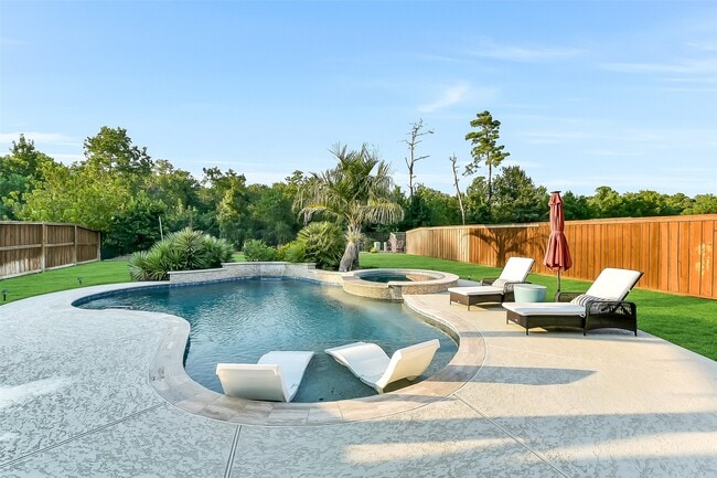 property at 4029 Windsor Chase Dr