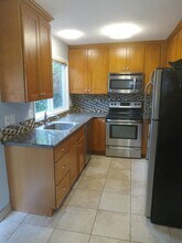 1934 SE Tenino St, Unit 1934 in Portland, OR - Foto de edificio - Building Photo