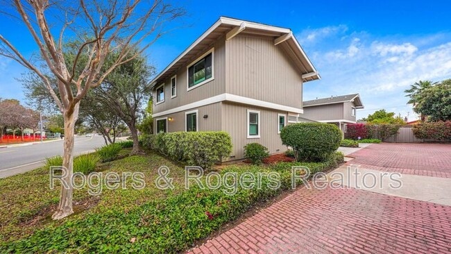 20272 Pacifica Dr in Cupertino, CA - Building Photo - Building Photo